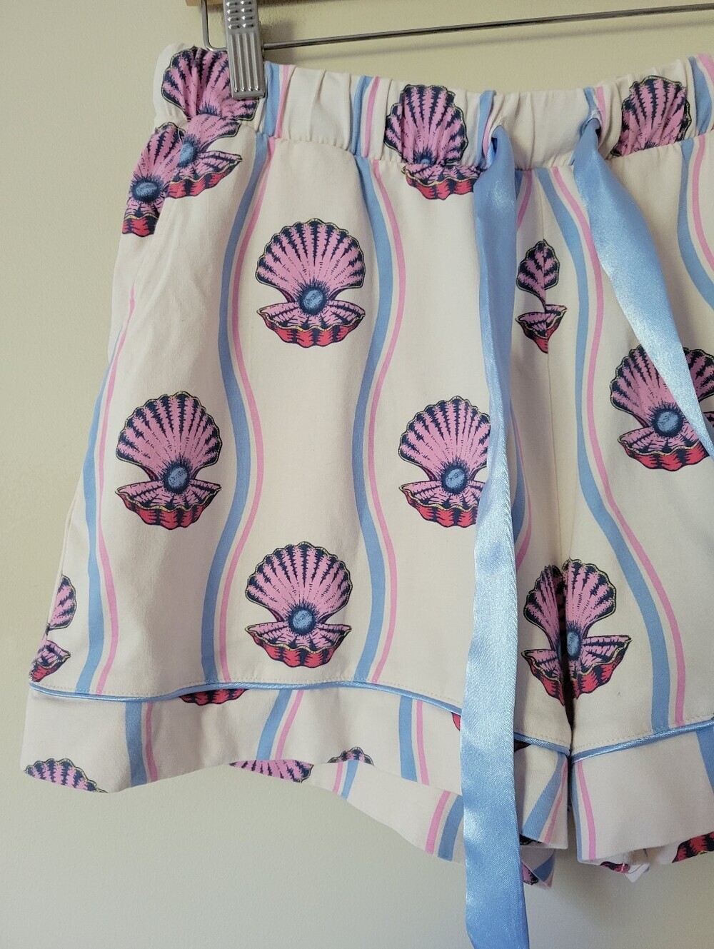 Chelsea Peers White Organic Cotton Pearl Shell Print Short Pyjamas Size Medium - Picture 4 of 7